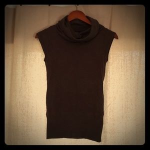 Cowl neck sleeveless top